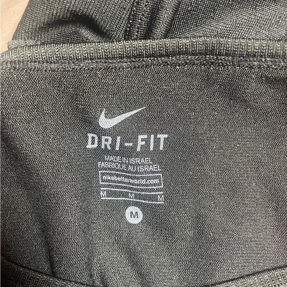 Nike Dri-FIT Epic Knit Seamless Long Sleeve Crop Top, Size Medium. - Picture 10 of 11